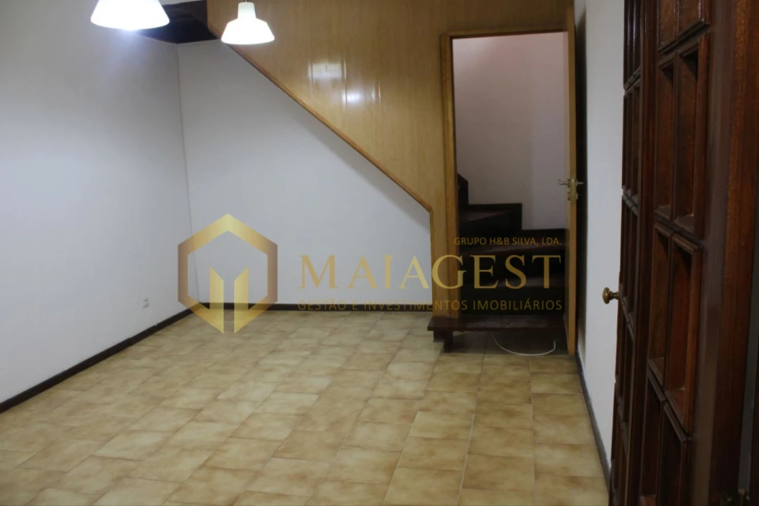 Apartamento T2 para Arrendamento em Mafamude e Vilar do Paraíso Foto 4