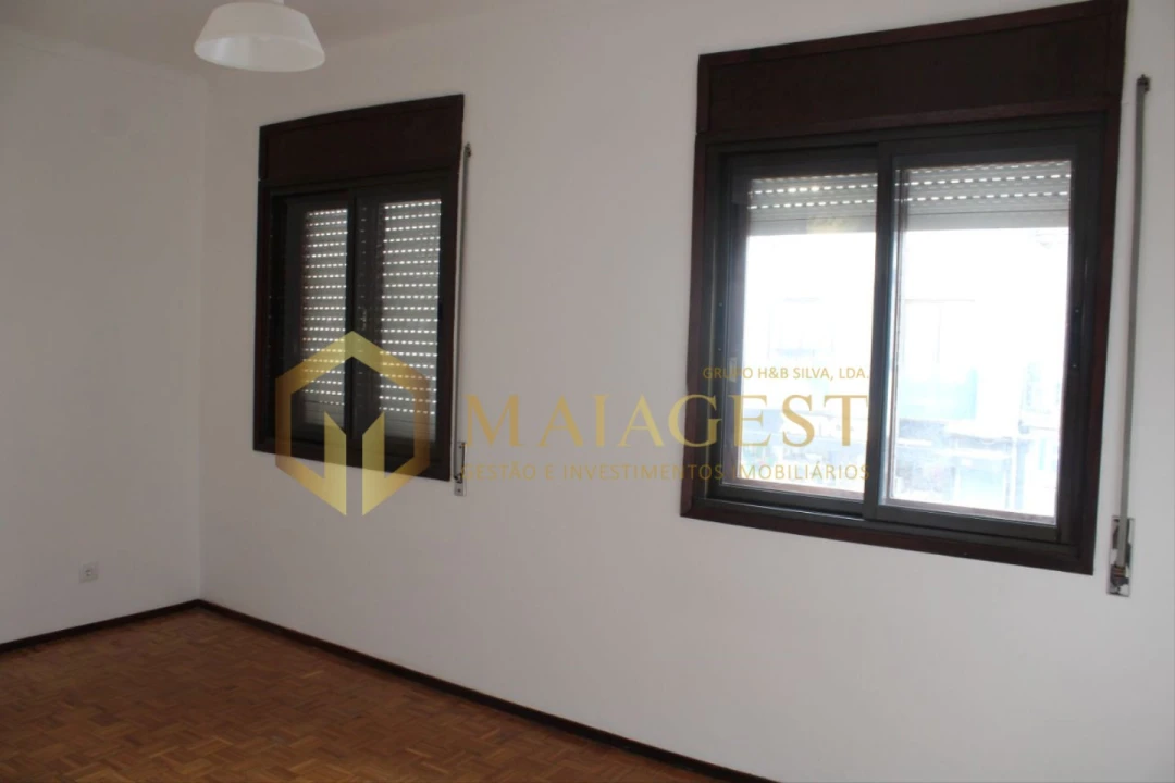 Apartamento T2 para Arrendamento em Mafamude e Vilar do Paraíso Foto 5