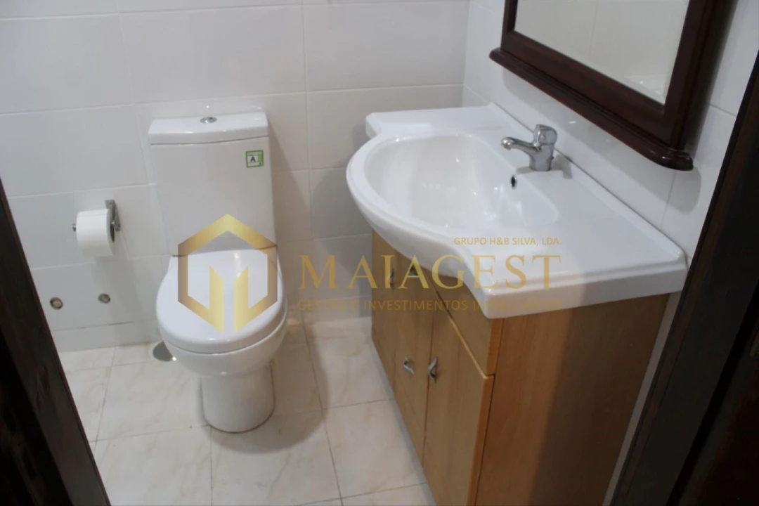 Apartamento T2 para Arrendamento em Mafamude e Vilar do Paraíso Foto 8