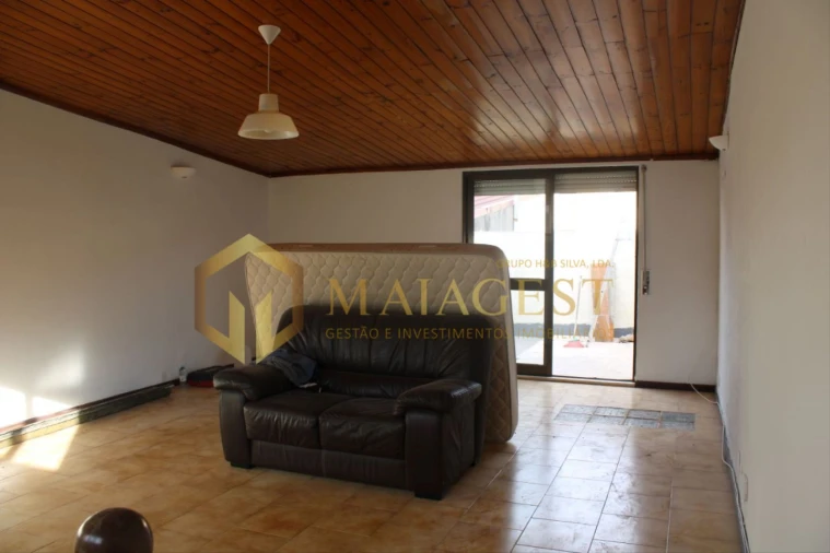 Apartamento T2 para Arrendamento em Mafamude e Vilar do Paraíso Foto 14