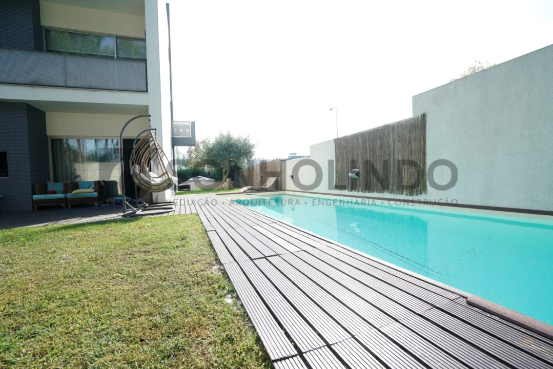 Moradia T4 para Venda em Castêlo da Maia Foto 24