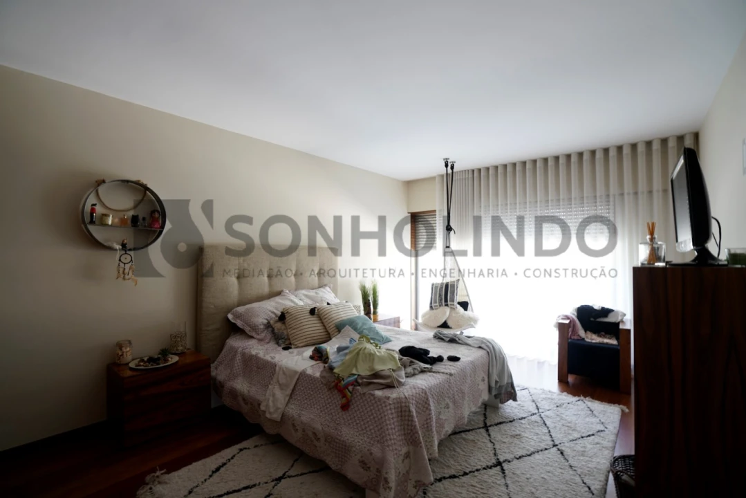 Moradia T4 para Venda em Castêlo da Maia Foto 31