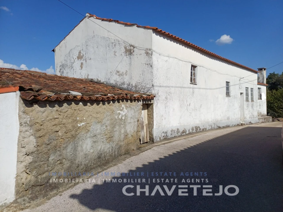 Moradia T2 para Venda em Cernache do Bonjardim, Nesperal e Palhais Foto 2