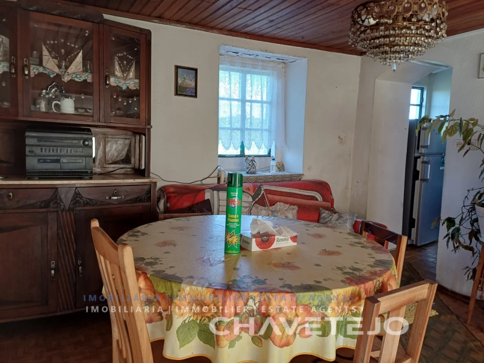 Moradia T2 para Venda em Cernache do Bonjardim, Nesperal e Palhais Foto 10