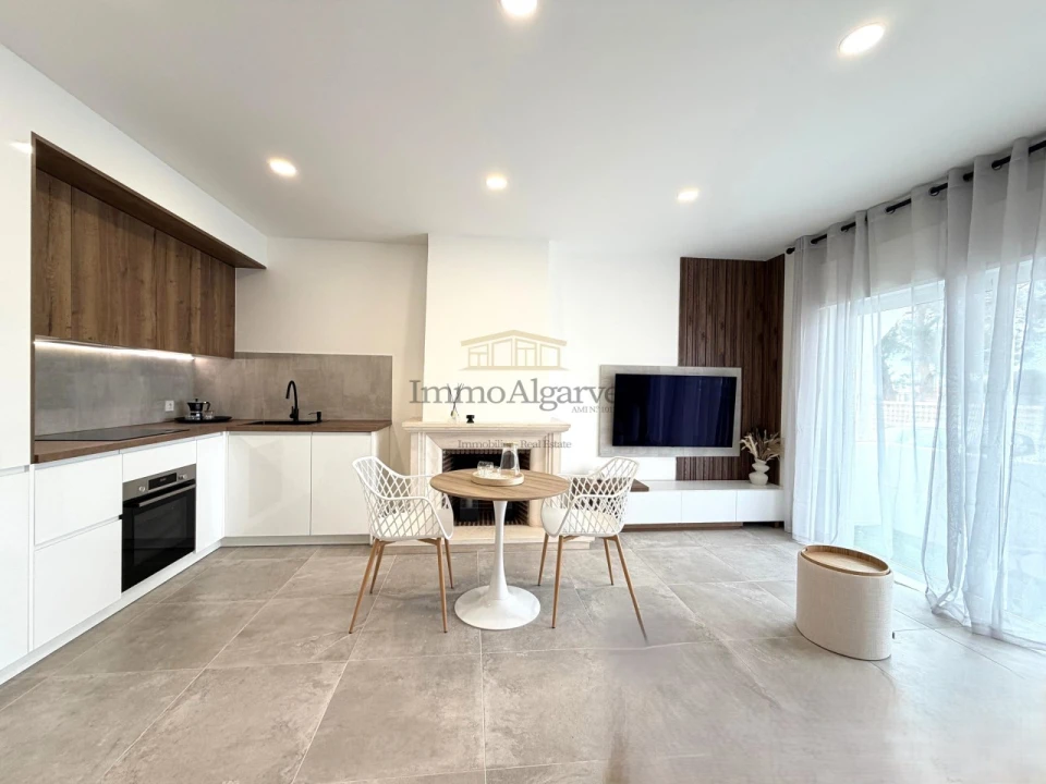 Apartamento T1 para Venda em Albufeira e Olhos de Água Foto 2