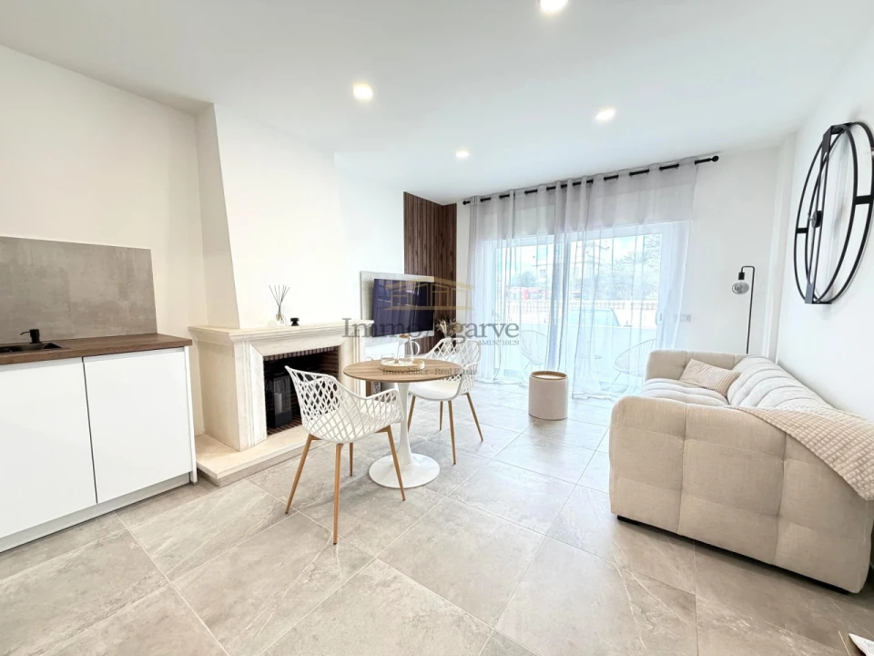 Apartamento T1 para Venda em Albufeira e Olhos de Água Foto 10