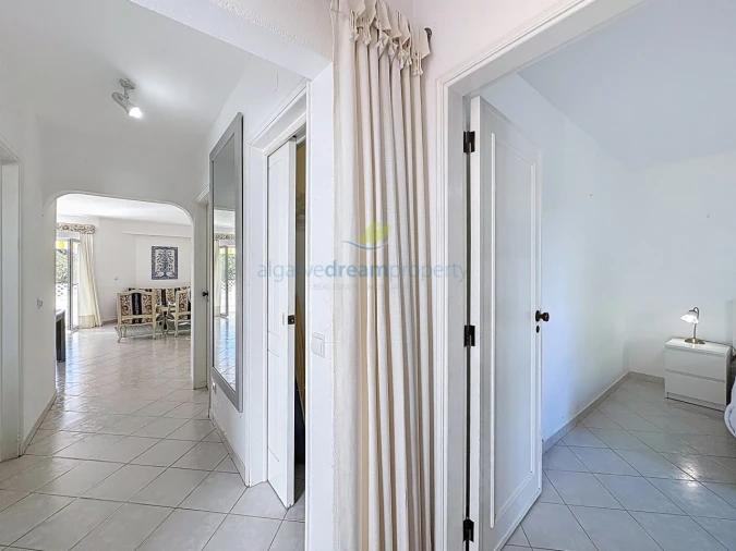 Apartamento T2 para Venda em Albufeira e Olhos de Água Foto 30