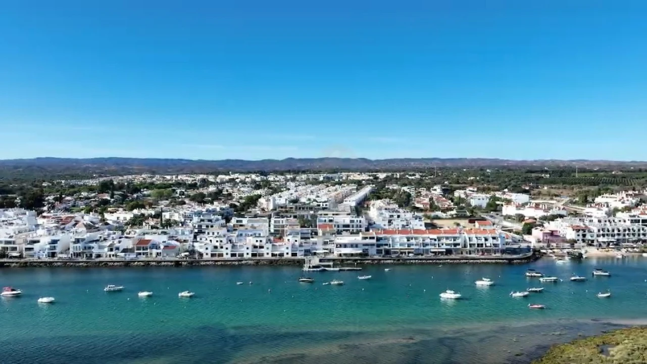 Apartamento T2 para Venda em Conceição e Cabanas de Tavira Foto 15