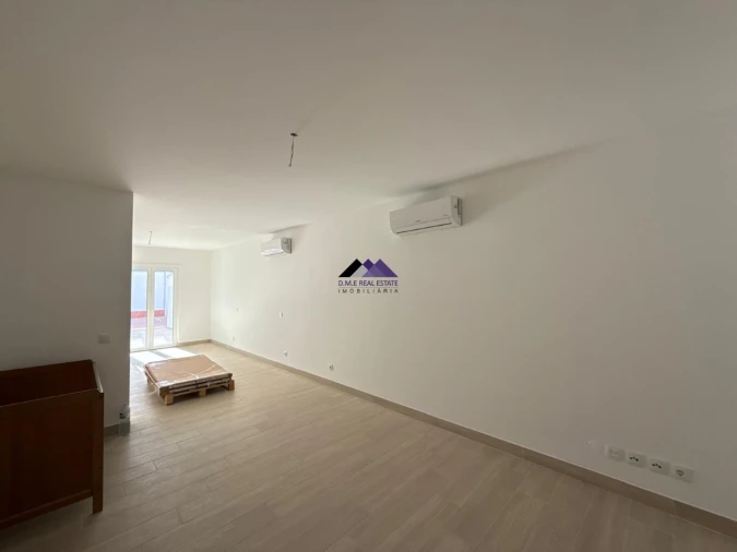 Moradia T4 para Venda em Vila Nova de Cacela Foto 8