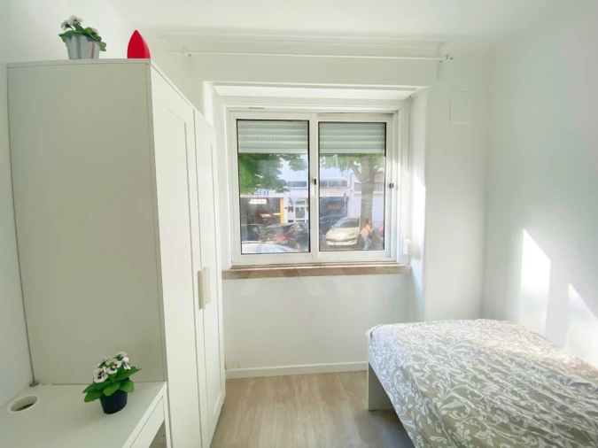 Quarto para Arrendamento em Areeiro Foto 3