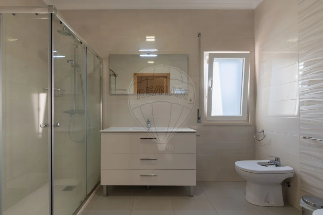 Moradia T3 para Venda em Foz do Arelho Foto 24