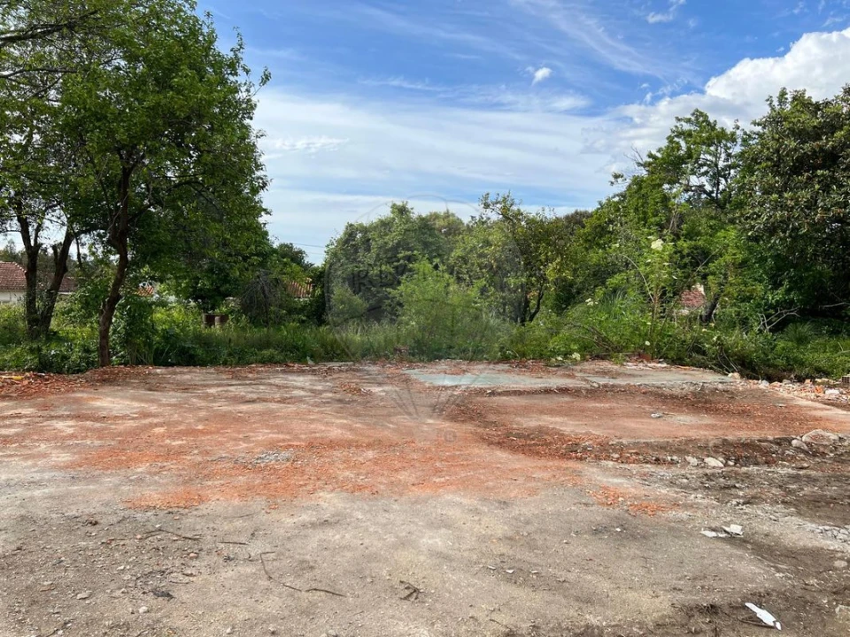 Terreno para Venda em Paços de Brandão Foto 15