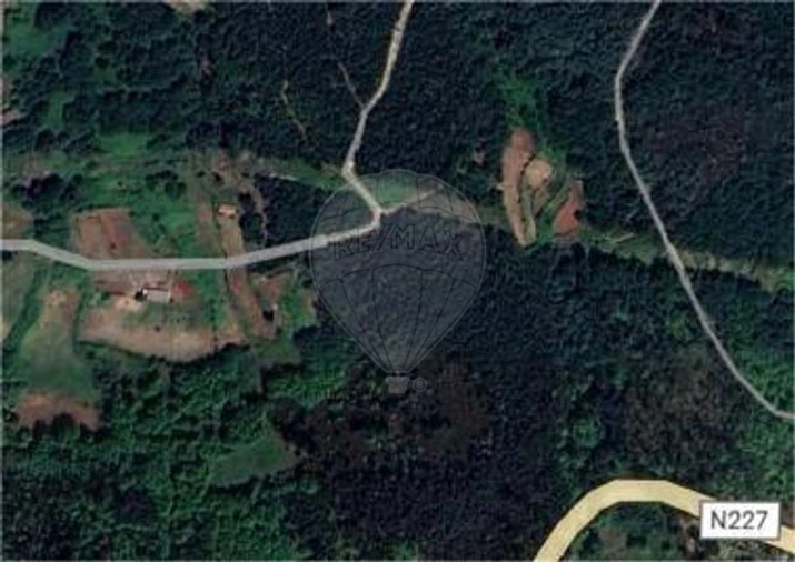 Terreno para Venda em Santa Cruz da Trapa e São Cristóvão de Lafões