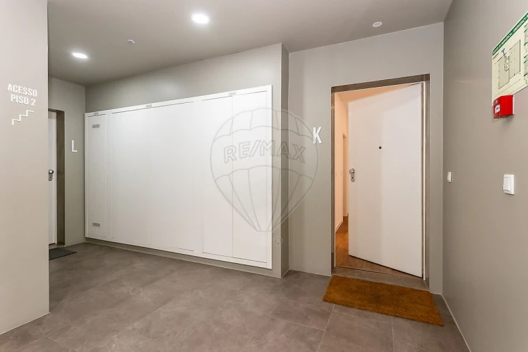 Apartamento T2 para Venda em Ramada e Caneças Foto 9