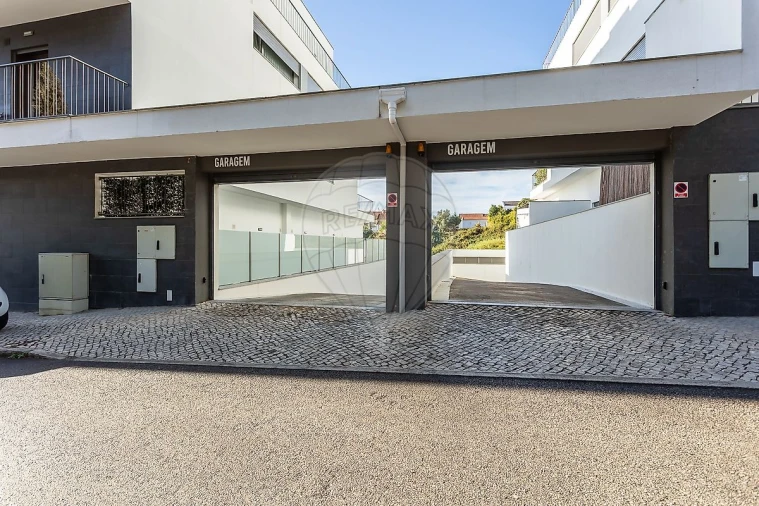 Apartamento T2 para Venda em Ramada e Caneças Foto 3