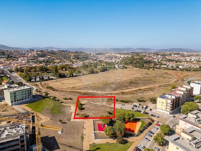 Terreno para Venda em Camarate, Unhos e Apelação Foto 2