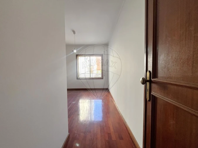 Apartamento T2 para Arrendamento em Glória e Vera Cruz Foto 17
