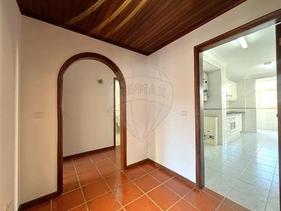 Apartamento T2 para Arrendamento em Glória e Vera Cruz Foto 10