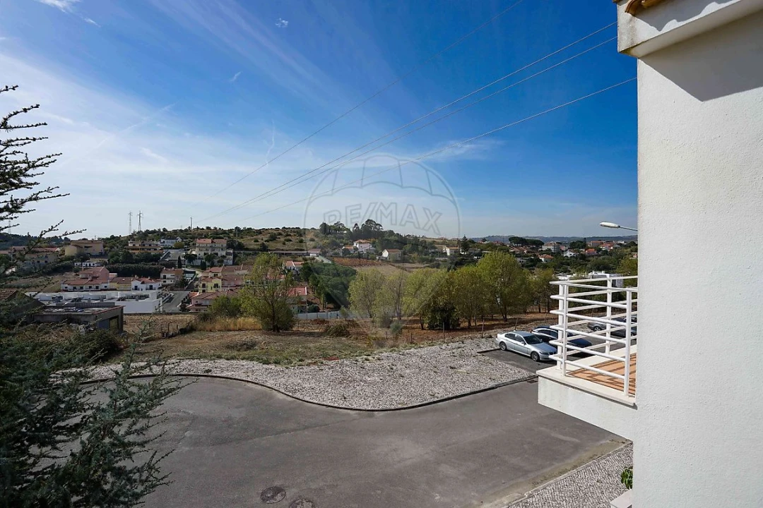 Moradia T3 para Venda em Vila Franca de Xira Foto 40