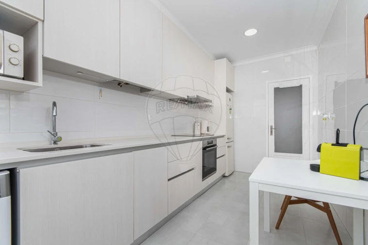 Apartamento T3 para Venda em Vialonga Foto 10