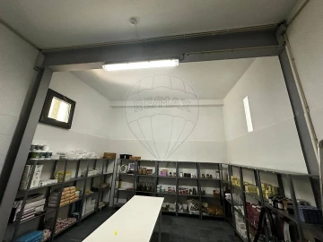 Loja para Arrendamento em Cedofeita, Santo Ildefonso, Sé, Miragaia, São Nicolau e Vitória