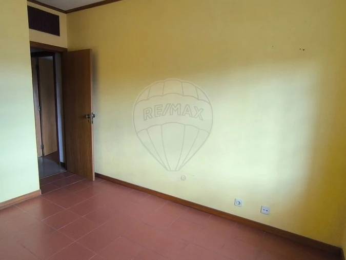 Apartamento T2 para Venda em Pataias e Martingança Foto 11