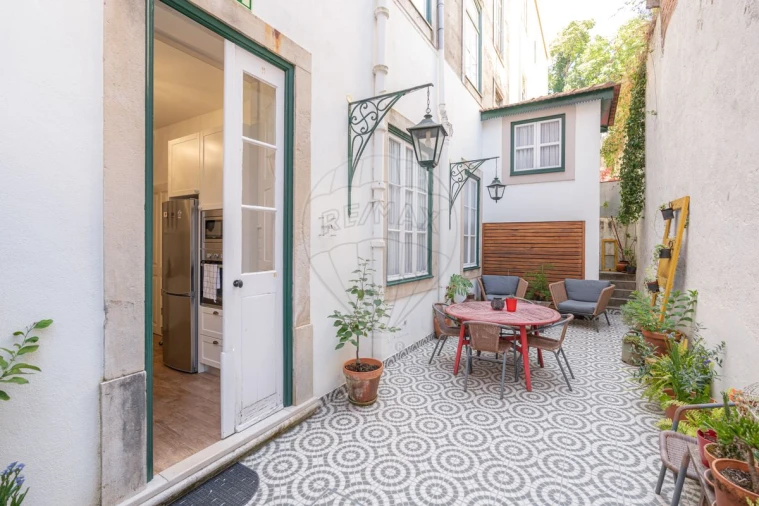 Prédio para Venda em Sé Nova, Santa Cruz, Almedina e São Bartolomeu Foto 12