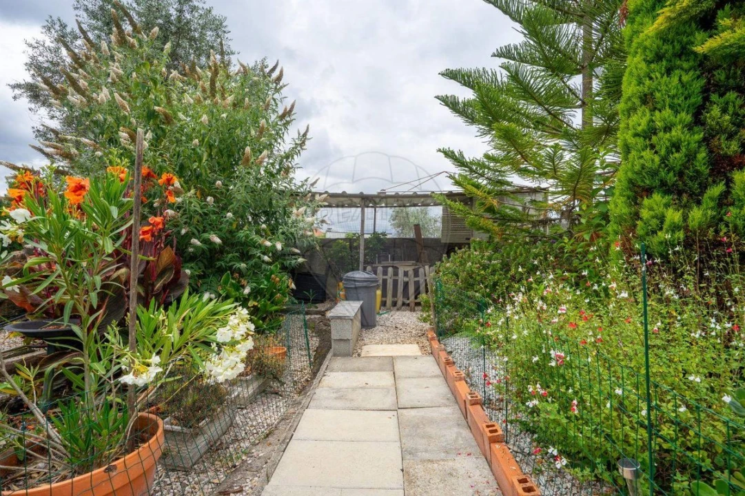 Moradia T3 para Venda em São Miguel de Poiares Foto 47