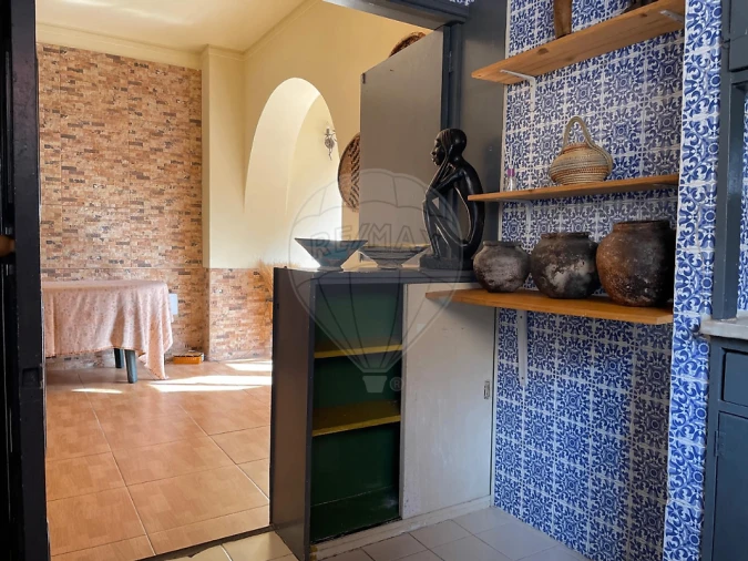 Apartamento T2 para Arrendamento em Santo Antonio dos Olivais Foto 5