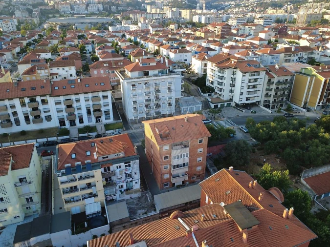 Apartamento T2 para Arrendamento em Santo Antonio dos Olivais Foto 21