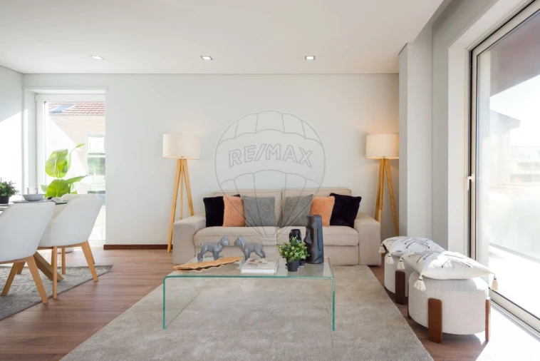 Apartamento T3 para Venda em Espinho Foto 3