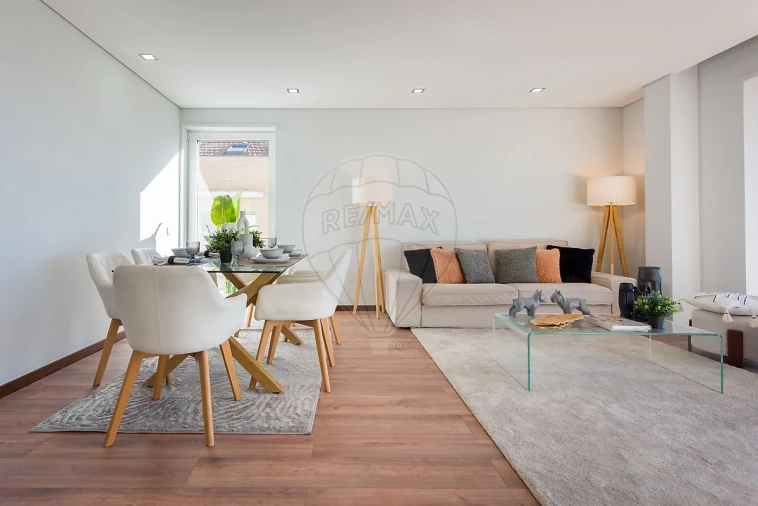 Apartamento T3 para Venda em Espinho Foto 4