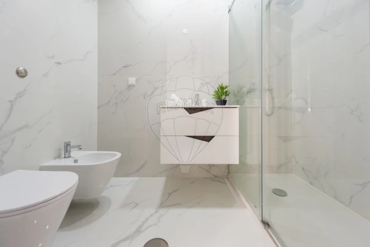 Apartamento T3 para Venda em Espinho Foto 31