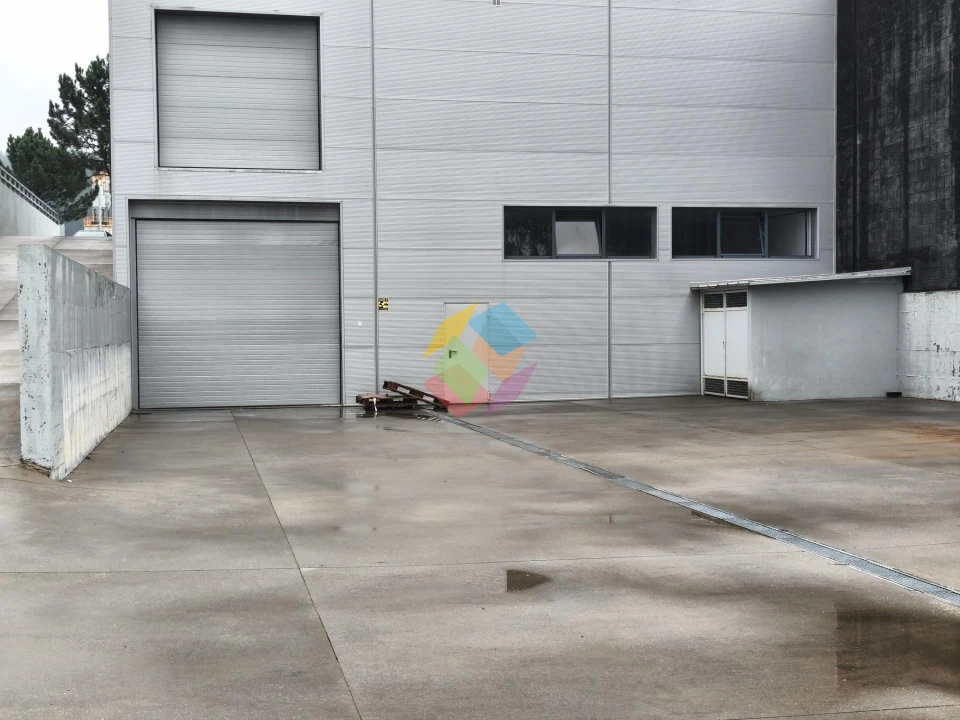 Armazém para Venda em Santa Maria da Feira, Travanca, Sanfins e Espargo Foto 6