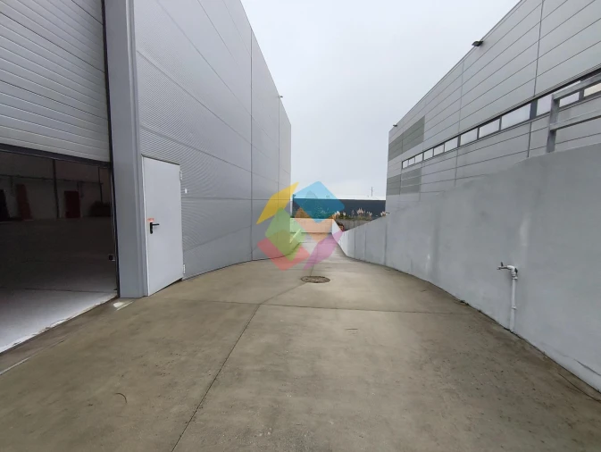 Armazém para Venda em Santa Maria da Feira, Travanca, Sanfins e Espargo Foto 10