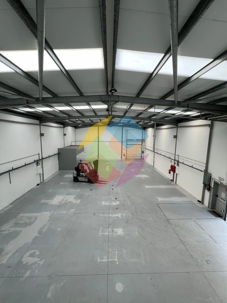 Armazém para Venda em Santa Maria da Feira, Travanca, Sanfins e Espargo Foto 20