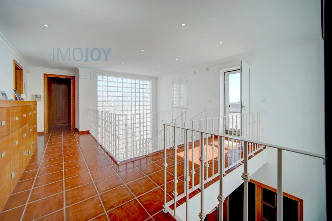 Moradia T7 para Venda em Atalaia e Alto Estanqueiro-Jardia Foto 30