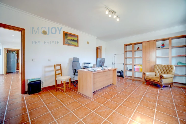 Moradia T7 para Venda em Atalaia e Alto Estanqueiro-Jardia Foto 11