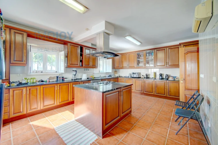 Moradia T7 para Venda em Atalaia e Alto Estanqueiro-Jardia Foto 13