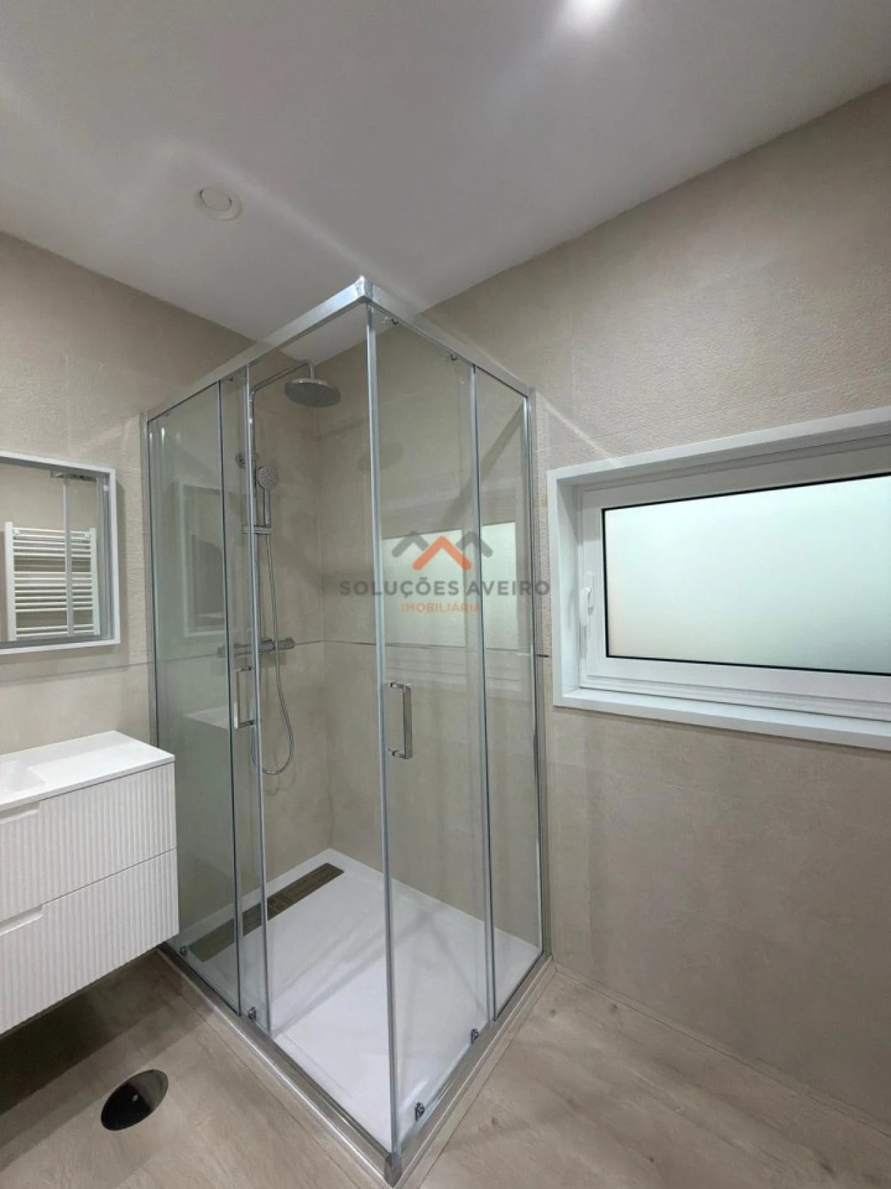 Moradia T4 para Venda em Aradas Foto 44