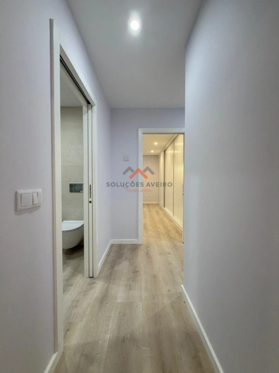 Moradia T4 para Venda em Aradas Foto 43