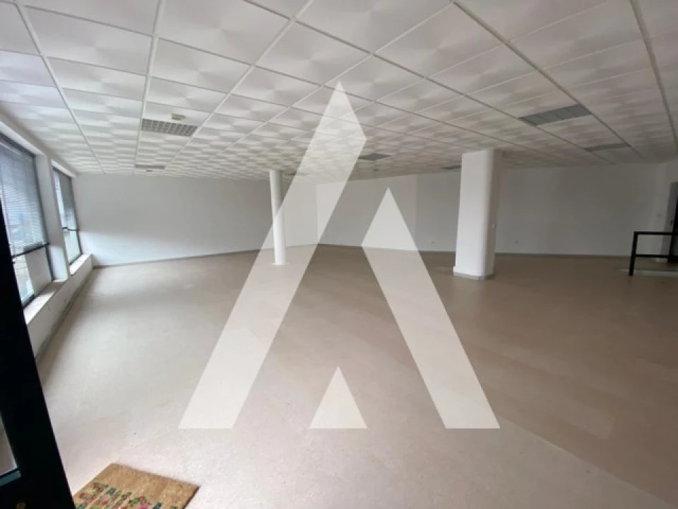 Loja para Venda em Aradas Foto 11