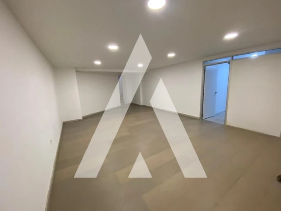 Loja para Venda em Aradas Foto 18