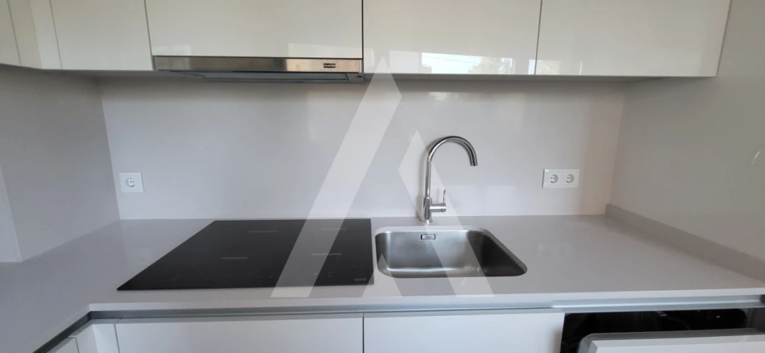 Apartamento T1 para Venda em Repeses e São Salvador Foto 7