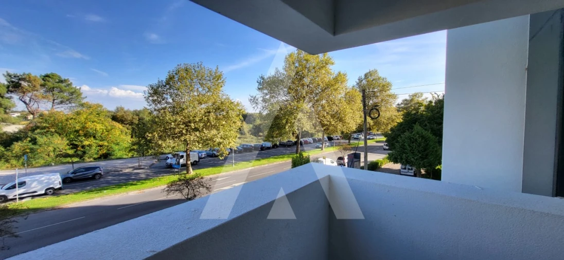 Apartamento T1 para Venda em Repeses e São Salvador Foto 11