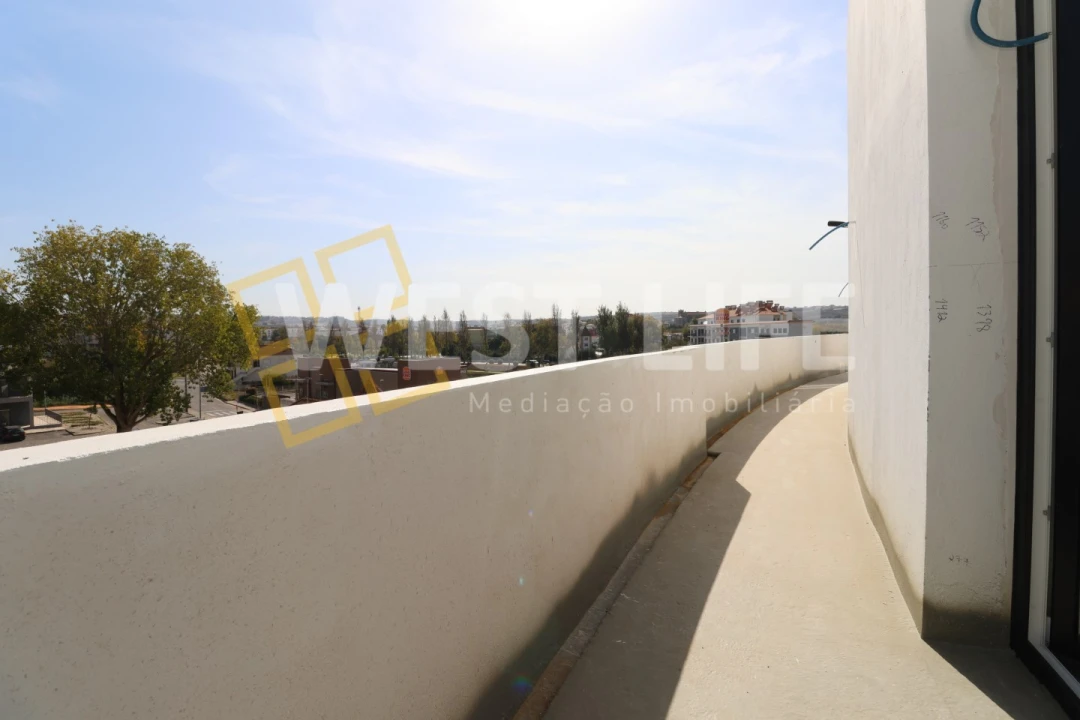 Apartamento T4 para Venda em Lourinhã e Atalaia Foto 18