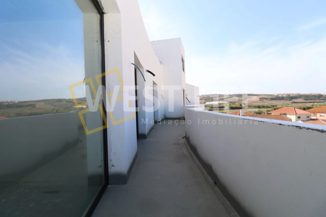 Apartamento T4 para Venda em Lourinhã e Atalaia Foto 24