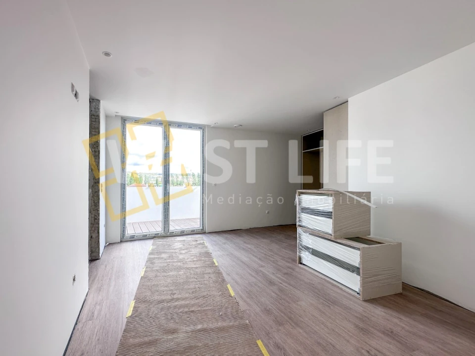 Apartamento T4 para Venda em Lourinhã e Atalaia Foto 14