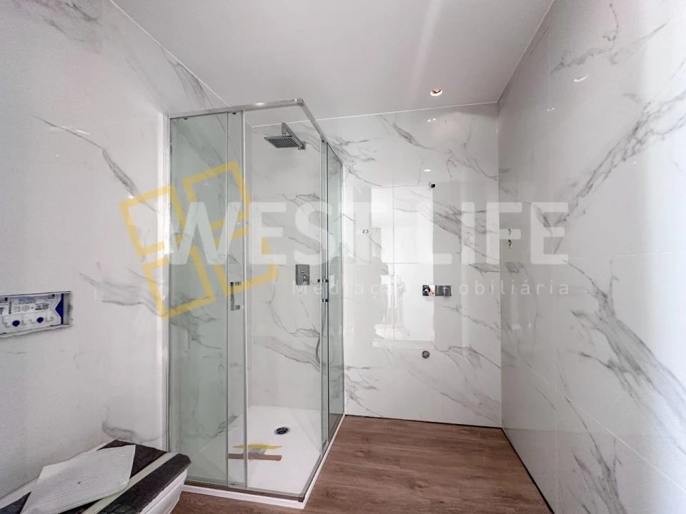 Apartamento T4 para Venda em Lourinhã e Atalaia Foto 16