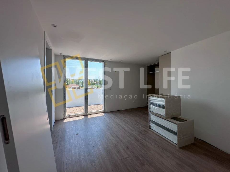 Apartamento T4 para Venda em Lourinhã e Atalaia Foto 23